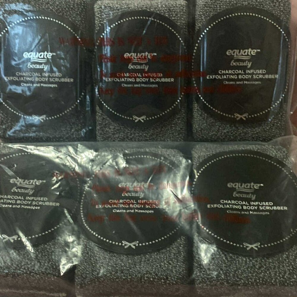Charcoal infused exfoliating body scrubber
